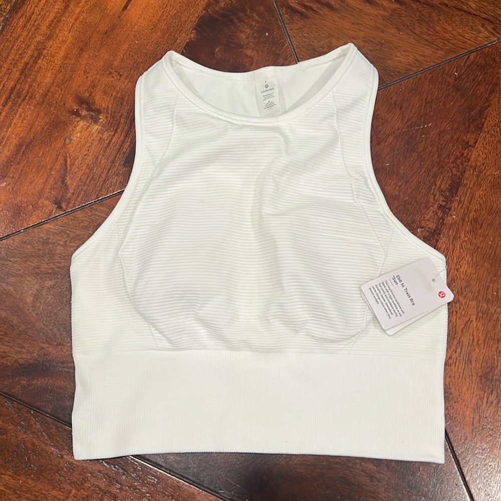 Lululemon “Ebb to train” sports bra *NWT*